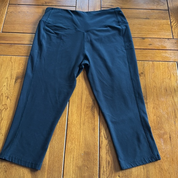 Nike Dri-Fit Ten/One leggings. - Picture 2 of 5